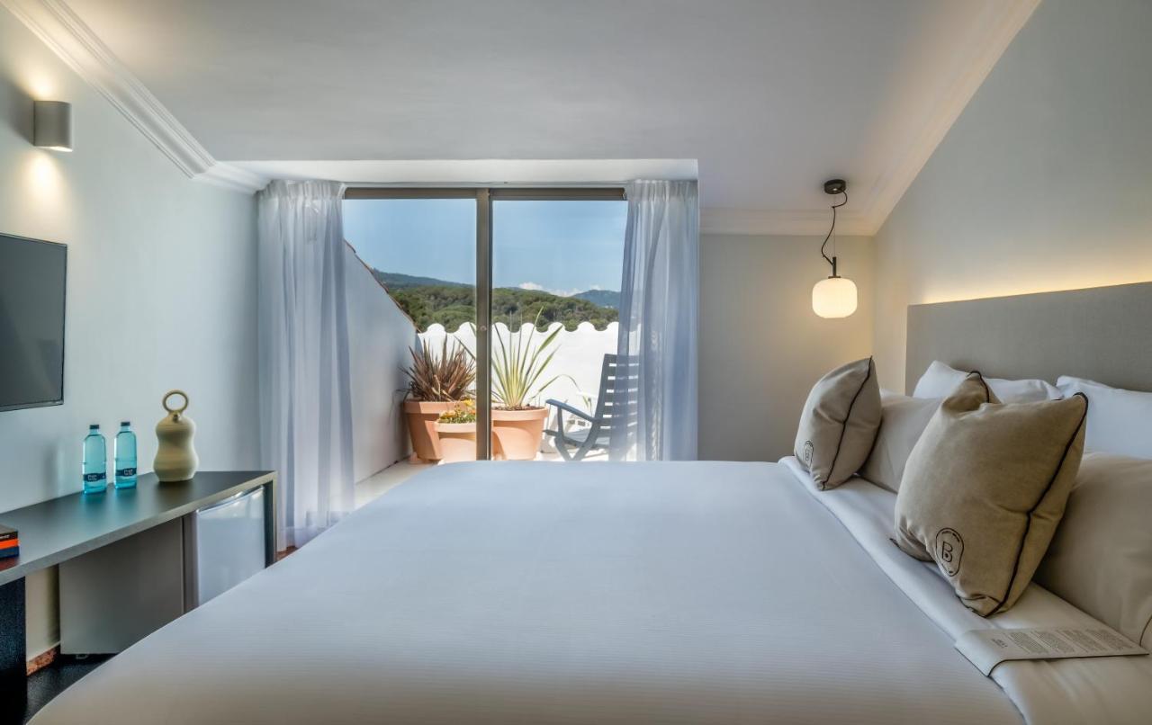 סאן פליו דה גיסולס Hotel Montjoi By Brava Hoteles מראה חיצוני תמונה