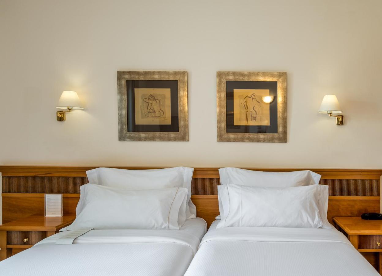 סאן פליו דה גיסולס Hotel Montjoi By Brava Hoteles מראה חיצוני תמונה