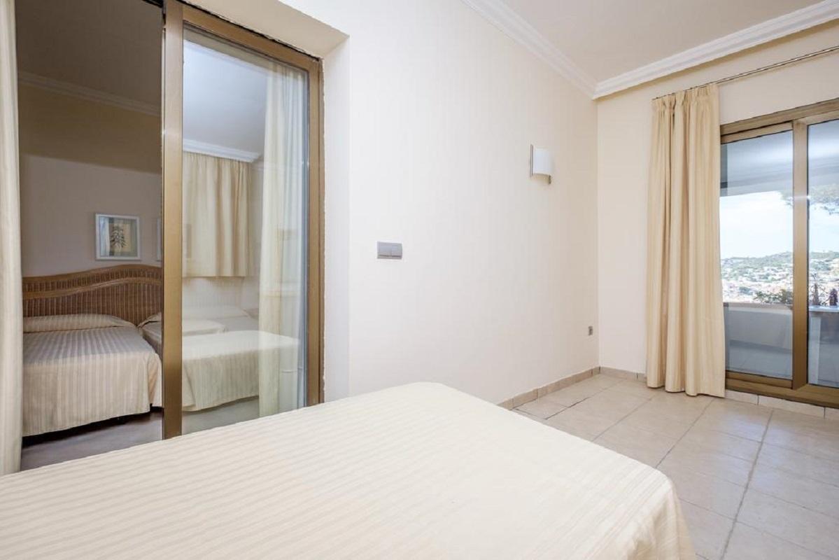 סאן פליו דה גיסולס Hotel Montjoi By Brava Hoteles מראה חיצוני תמונה